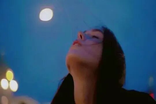 双鱼女_双鱼座女_星座屋_敏感多疑 星座女生 感情伤害