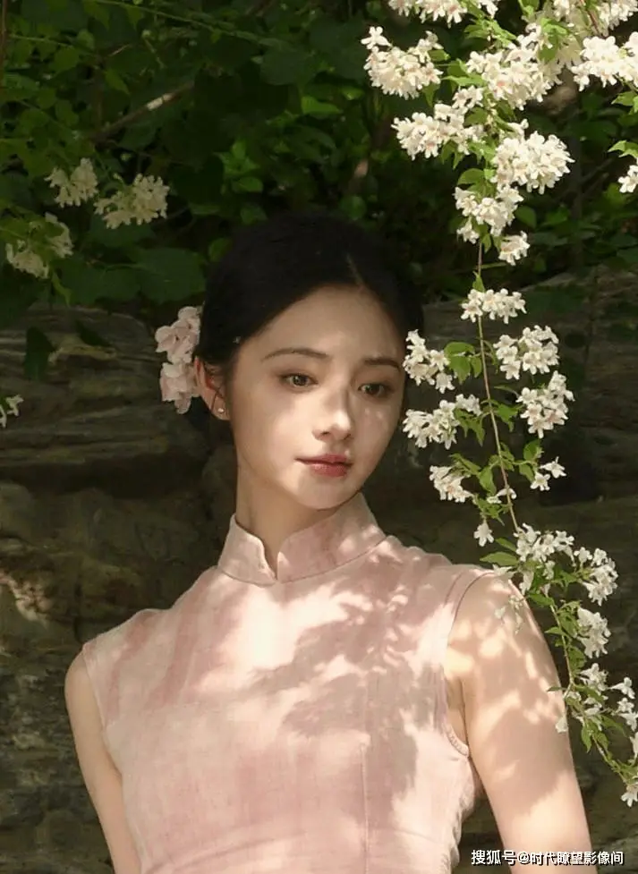 周洁琼徐明浩 粉丝嘉年华韩网饭拍_周洁琼回归韩娱_周洁琼回国发展现状