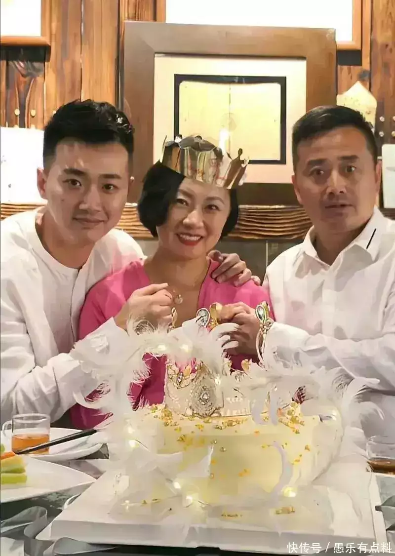 娱乐圈低调夫妻_内地明星夫妻有哪些_明星真实婚姻故事