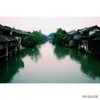 苏轼蝶恋花伤春意境_蝶恋花柳永赏析情感_苏轼蝶恋花春景赏析