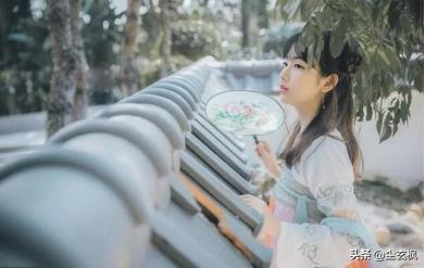 苏轼蝶恋花春景赏析_苏轼蝶恋花伤春意境_蝶恋花柳永赏析情感