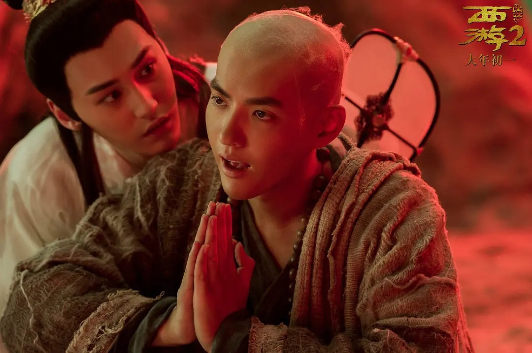 吴亦凡以前是exo成员_吴亦凡时尚代言_吴亦凡电影资源